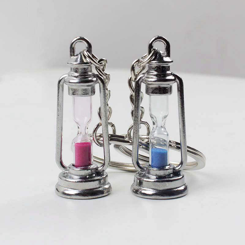 Wholesale Kerosene Lamp Hourglass Keychain